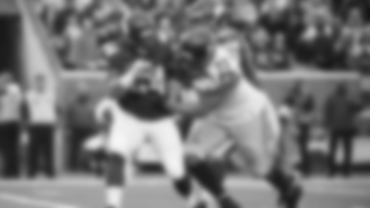 DE Michael Bennett 2013-2017