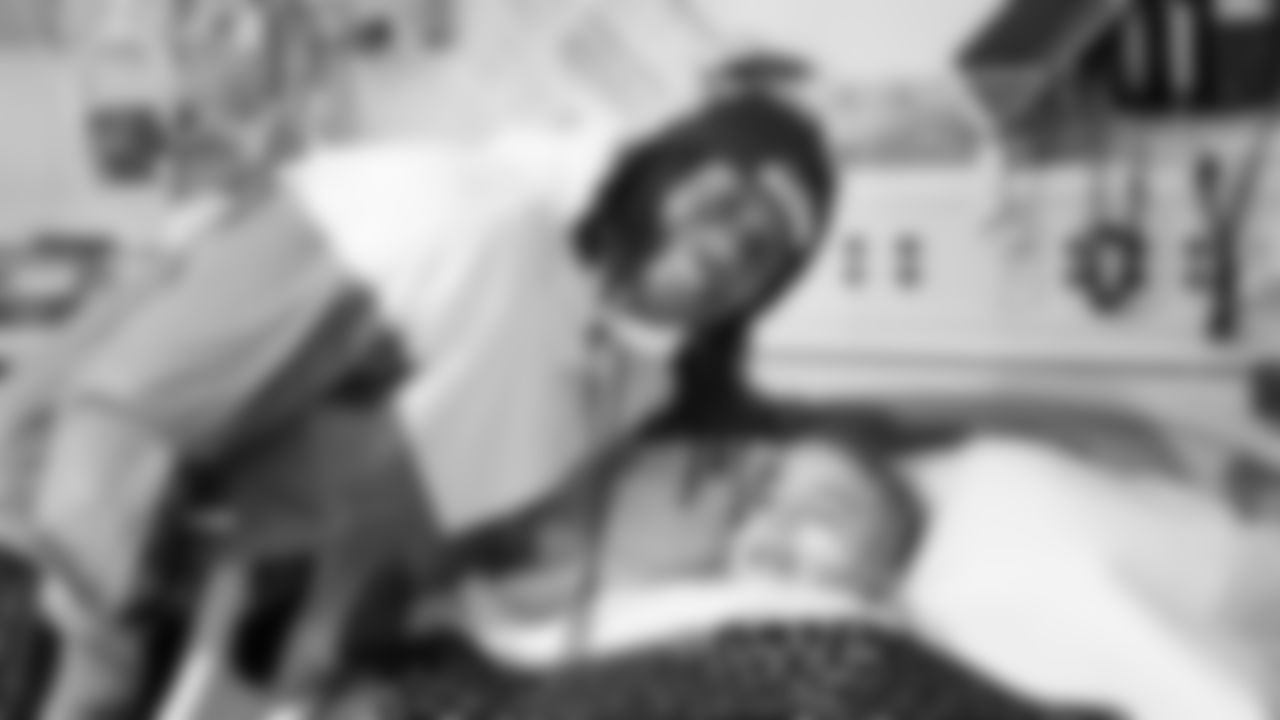 Seahawks wide receiver Rashid Shaheed visited a local children's hospital in Seattle and spent time with patients and their families in honor of the holiday season.