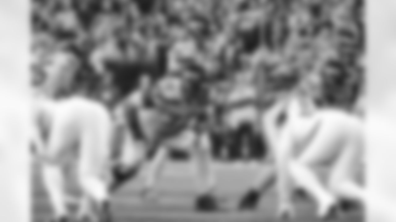 Seahawks tackle Abraham Lucas (72) at the Week 15 matchup against the Green Bay Packers at Lumen Field on Sunday, December 15, 2024.