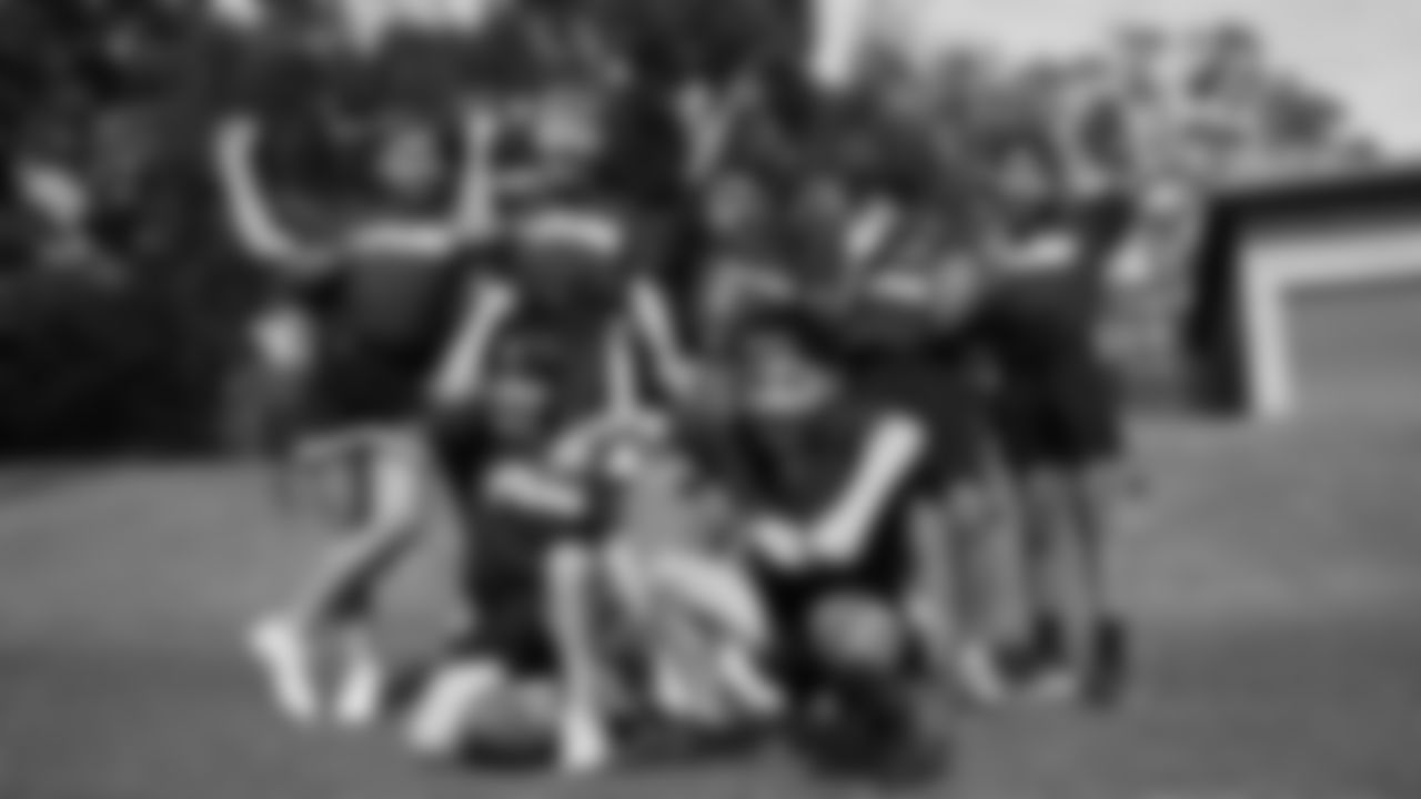 The Seahawks hosted a Seahawks Flag Football camp in Sydney, Australia where local kids had the opportunity to compete alongside Seahawks Legend Cliff Avril.