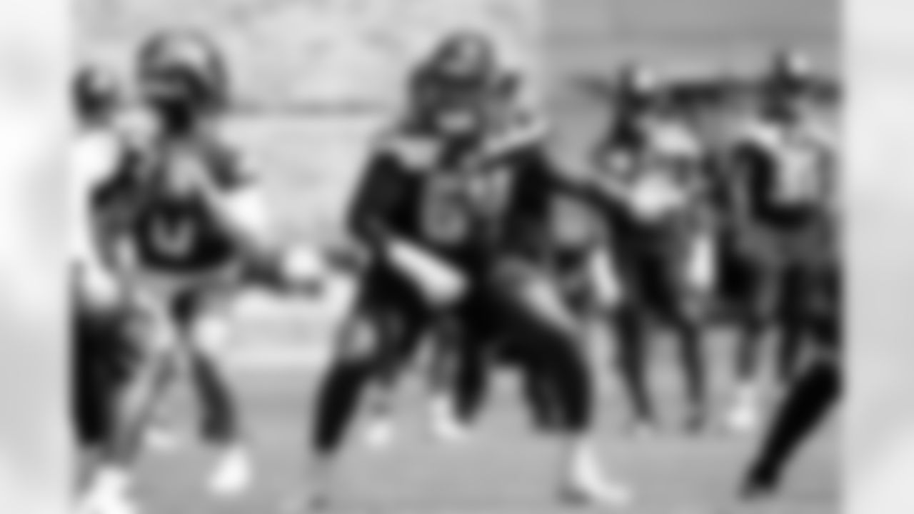 Seahawks guard Christian Haynes (64)