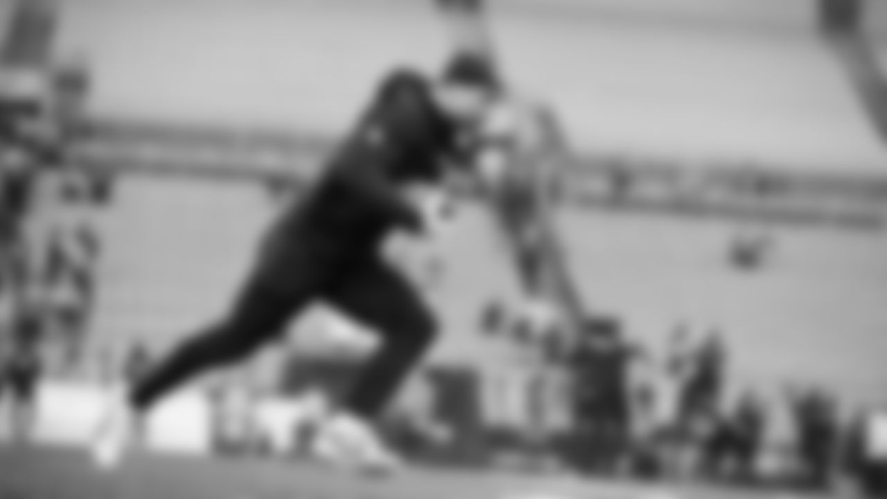 Seahawks running back Zach Charbonnet (26) warms up at Bank of America Stadium for the Week 17 matchup vs. Panthers on December 28, 2025.