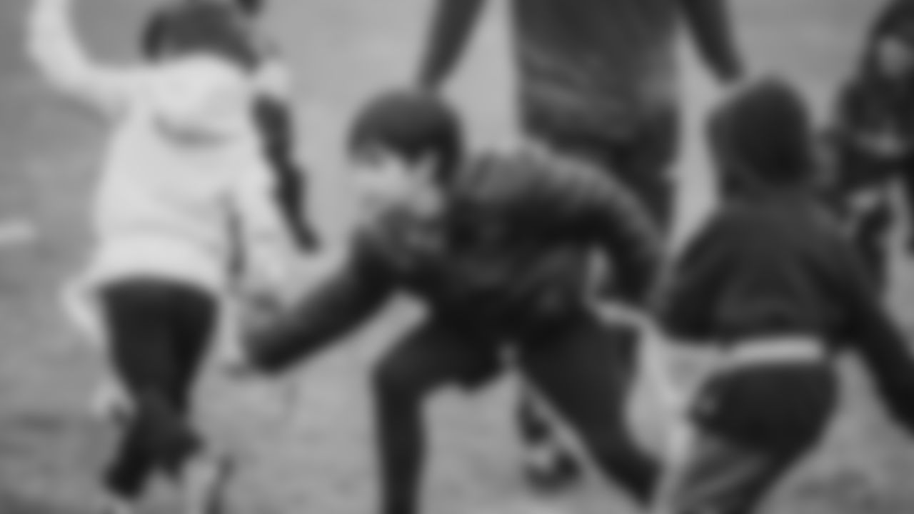 The Seahawks hosted a flag football clinic with NFL FLAG Vancouver at Unwin Park in Surrey, BC on Saturday, November 15, 2025.