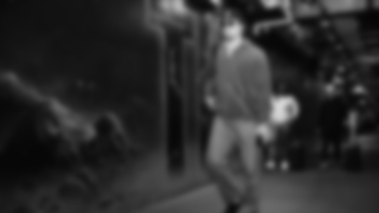 Seahawks tight end AJ Barner (88) arrived at Bank of America Stadium for the Week 17 matchup vs. Panthers on December 28, 2025.