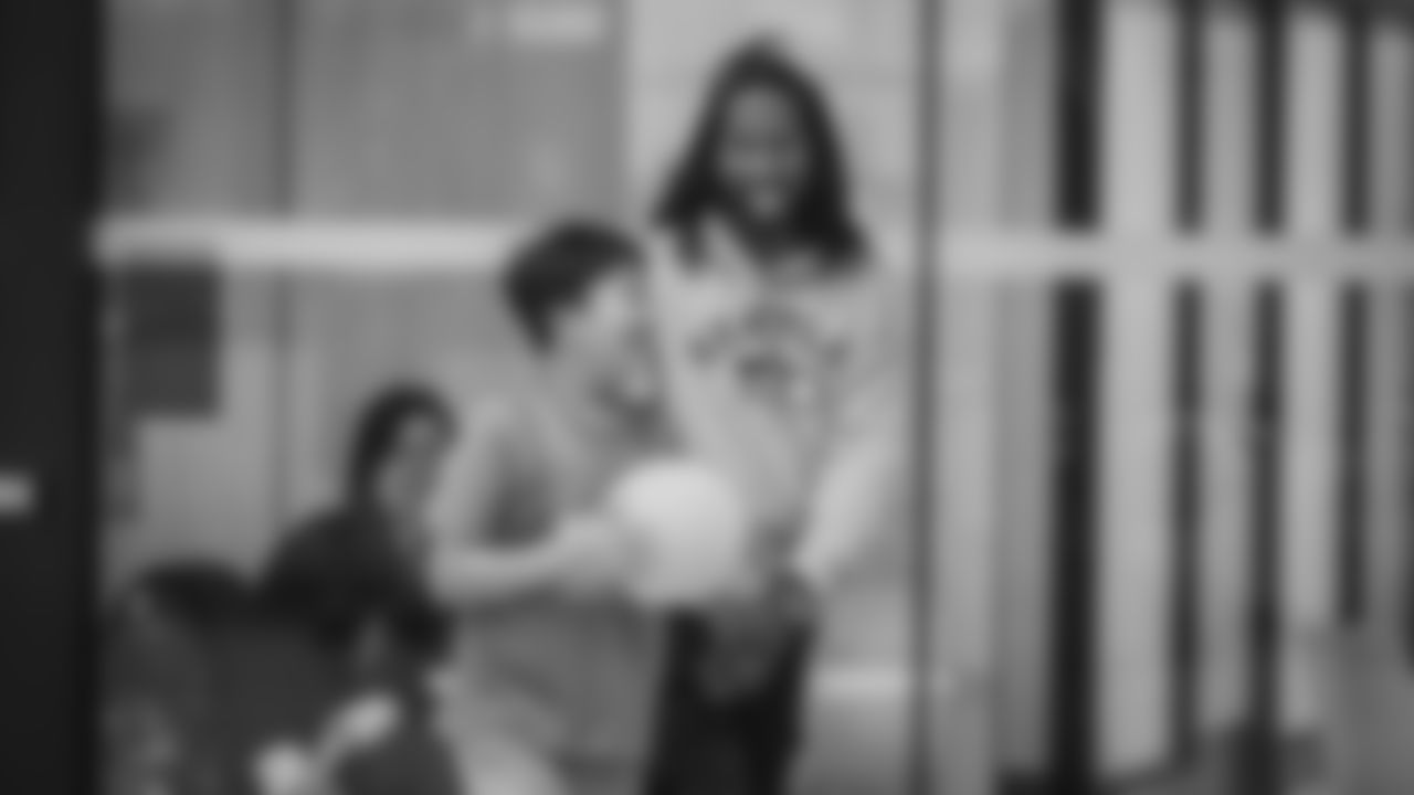 Canada Sensory Kit Donations-20251115_14-01-32_14