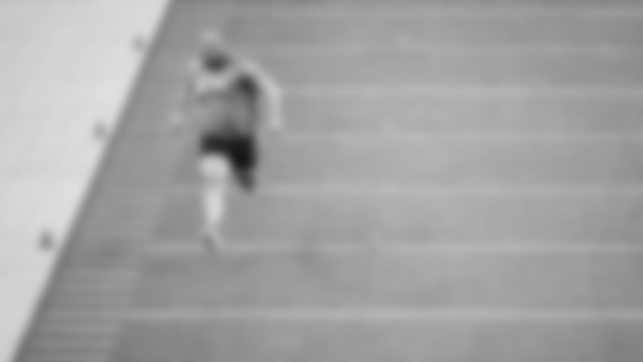 Kansas' Bryce Cabeldue runs a drill during the Big 12 Conference's NFL football pro day Wednesday, March 19, 2025, in Frisco, Texas. (AP Photo/Jessica Tobias)