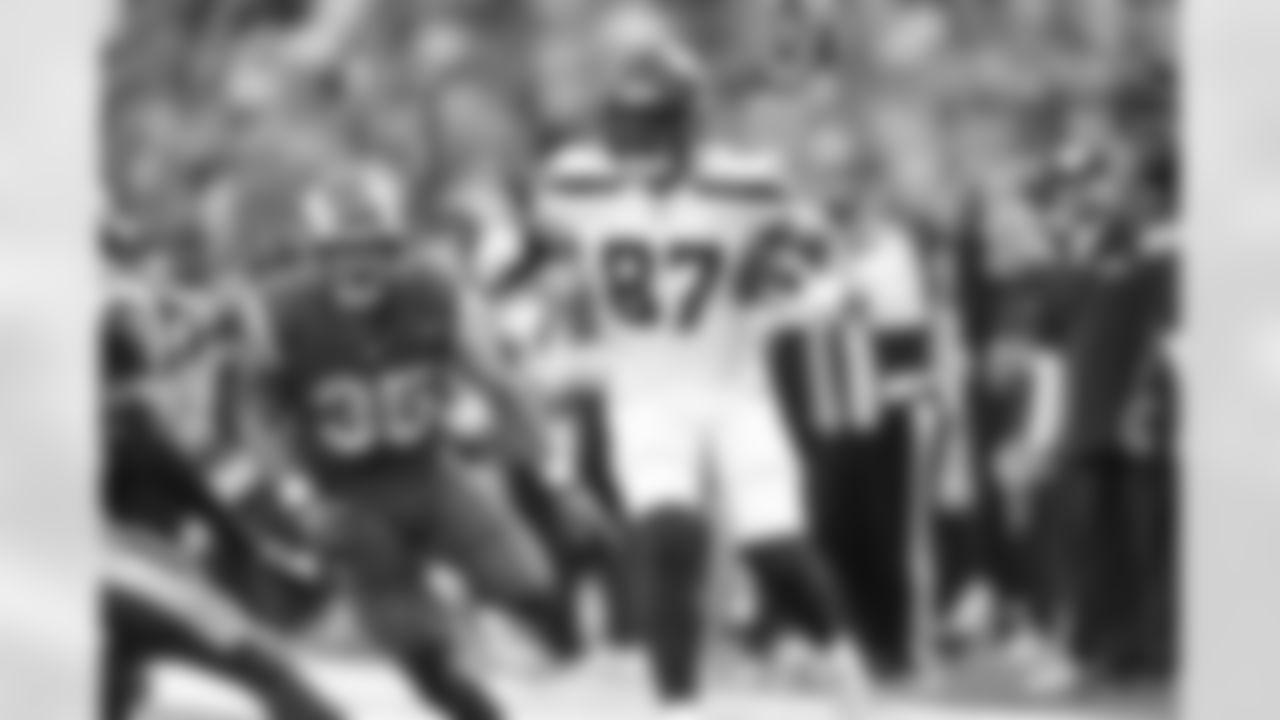Seahawks tight end Noah Fant (87) at the Week 18 matchup against the Los Angeles Rams at SoFi Stadium on Sunday, January 5, 2025.