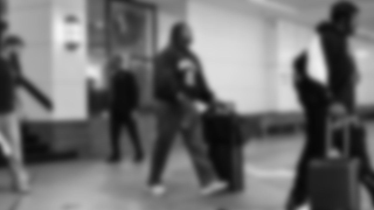 Seahawks defensive tackle Jarran Reed (90) departed the team hotel for the Week 14 matchup vs. the Atlanta Falcons.