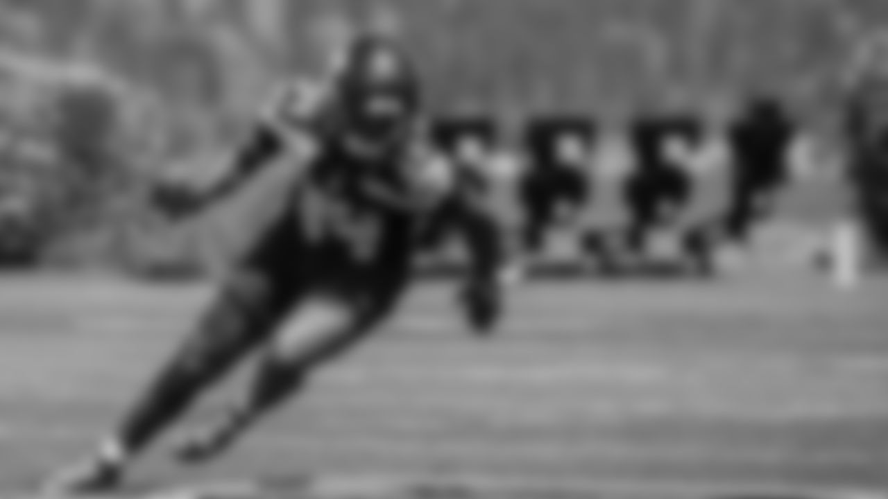 Running back Kobe Pace (34) practiced on day one of rookie minicamp on May 2, 2025 at the Virginia Mason Athletic Center.