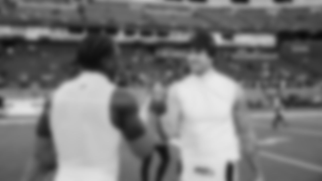 Seahawks celebrate the 30-24 win over the Tennessee Titans at Nissan Stadium on November 23, 2025.