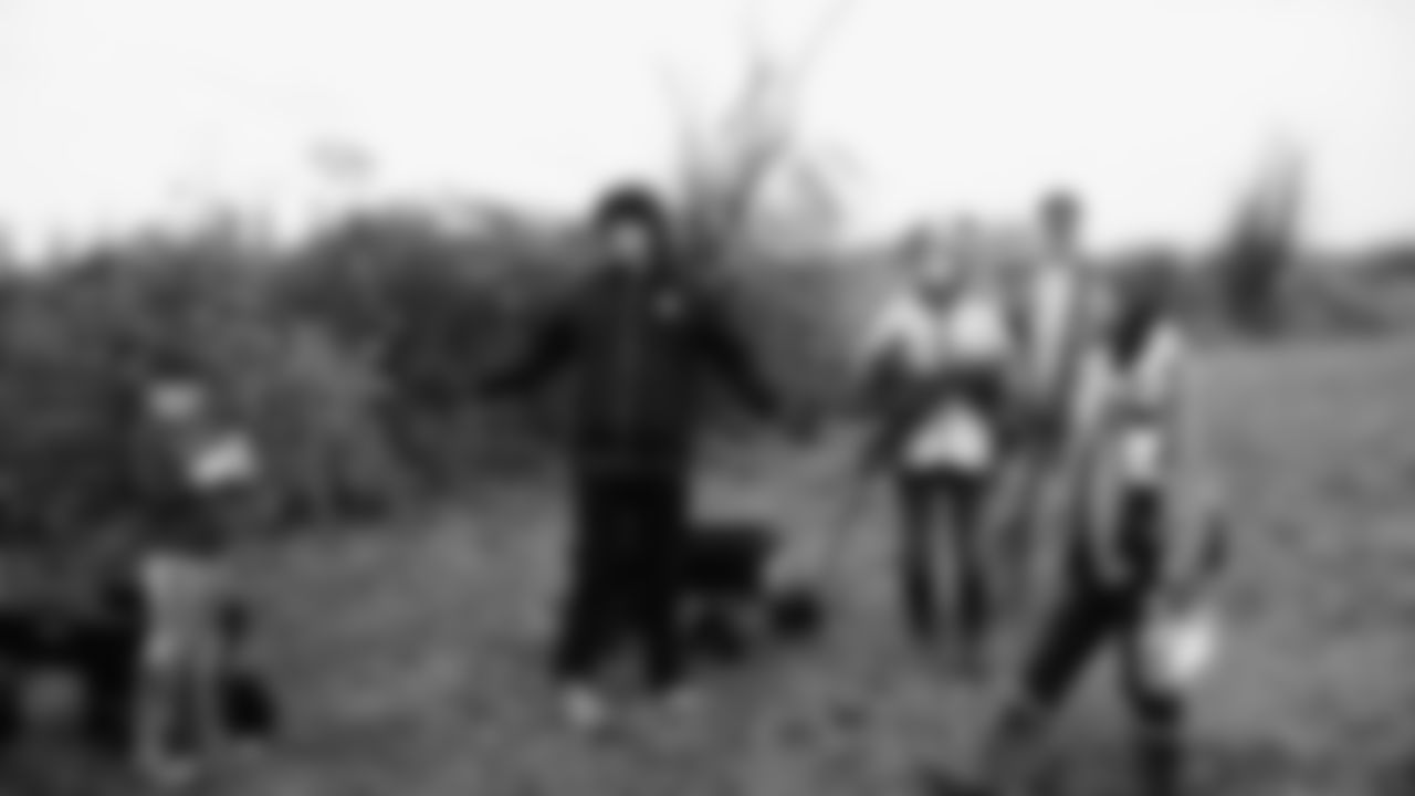 The Seahawks and Legend Norm Johnson spent the day volunteering at a farm in Snohomish County on January 8, 2026.