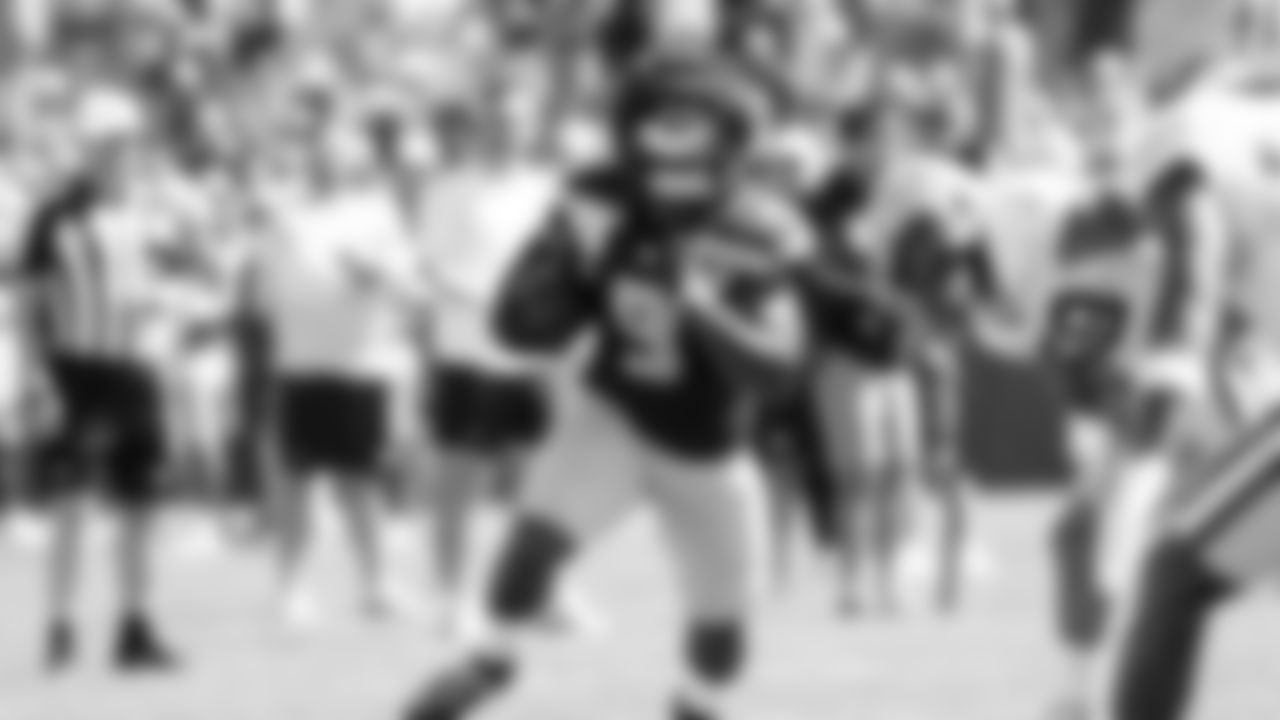 Seahawks running back Kenneth Walker III (9) participated in a joint practice with the Packers at Ray Nitschke Field in Green Bay, Wisconsin.