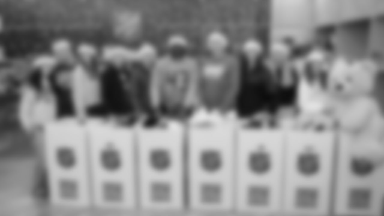 In spirit of the holiday season, the Seahawks volunteered on Wednesday, December 10th, 2025, at the Salvation Army Christmas Warehouse in Tukwila, WA, where they sorted donated toys and contributed $1,000 worth of additional toy donations.