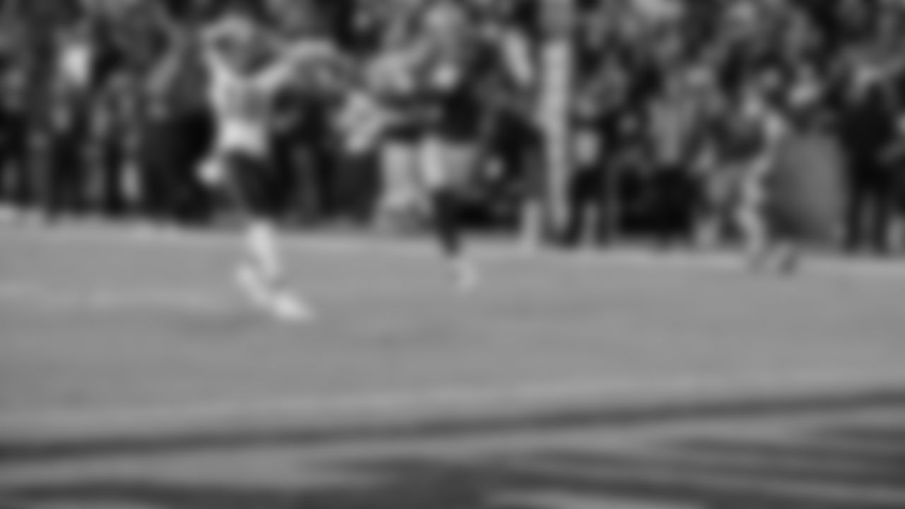 Seattle Seahawks at Washington Commanders for a week 9 throwback matchup on Nov 2, 2025