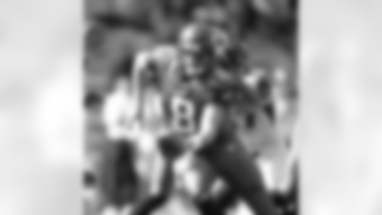 QB Matt Hasselbeck 2001-2010
