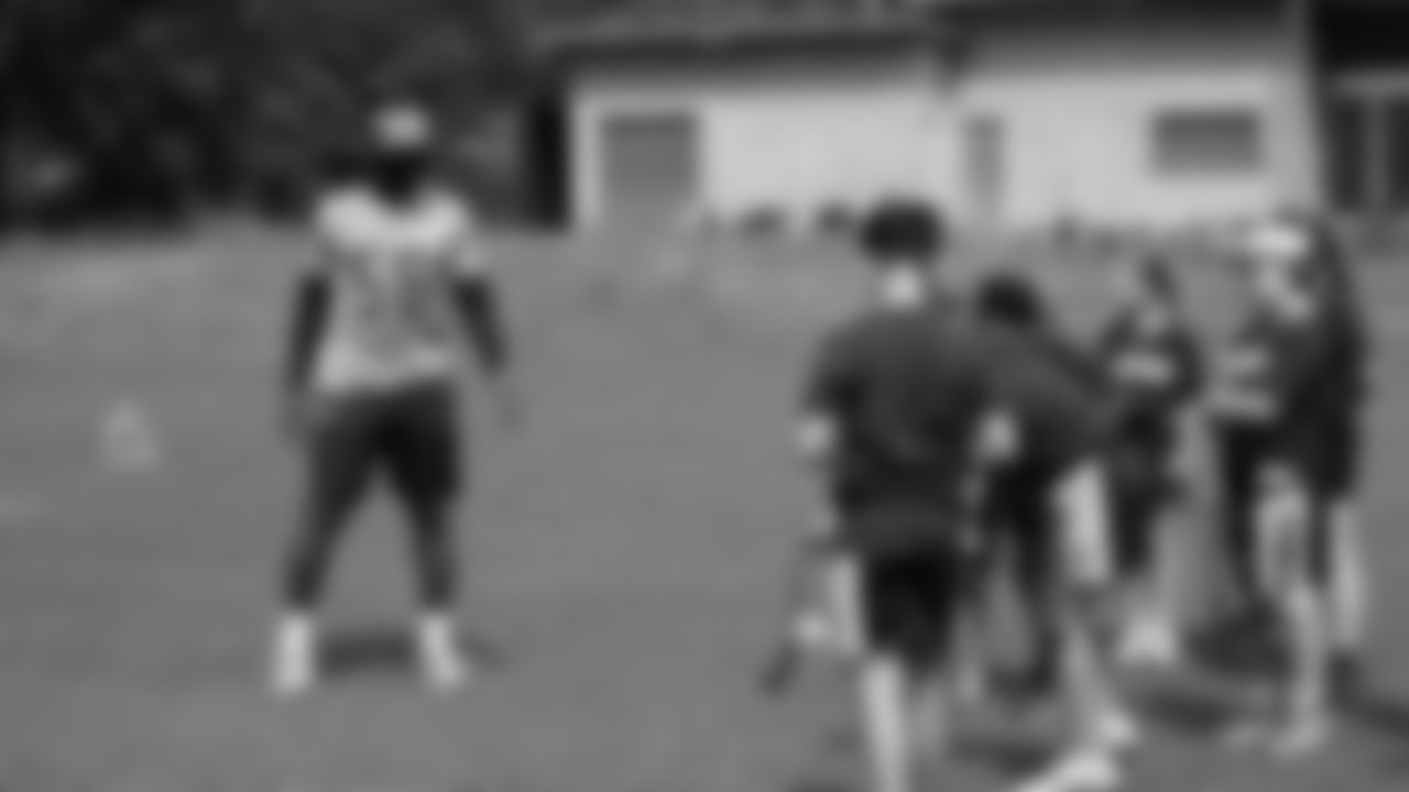 The Seahawks hosted a Seahawks Flag Football camp in Sydney, Australia where local kids had the opportunity to compete alongside Seahawks Legend Cliff Avril.