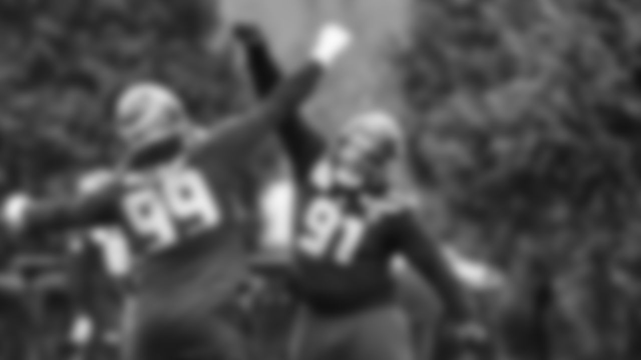 Seahawks defensive end Leonard Williams (99) and defensive tackle Byron Murphy II (91) practiced on Wednesday, January 1, 2026 at the Virginia Mason Athletic Center.