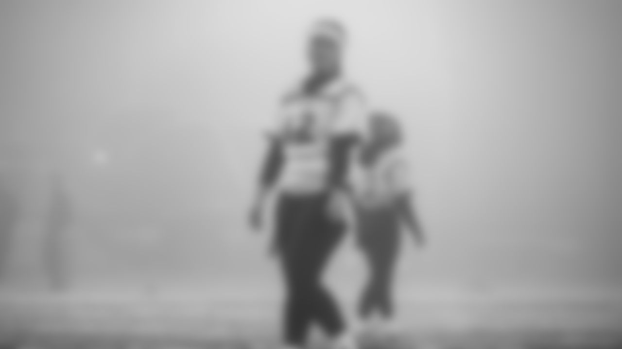 The Seahawks visited Tahoma High School on Tuesday, January 13, 2026 with Seahawks Legend Orlando Huff for the last Girls Flag Takeover of the season featuring the varsity game between Todd Beamer High School vs. Tahoma High School.