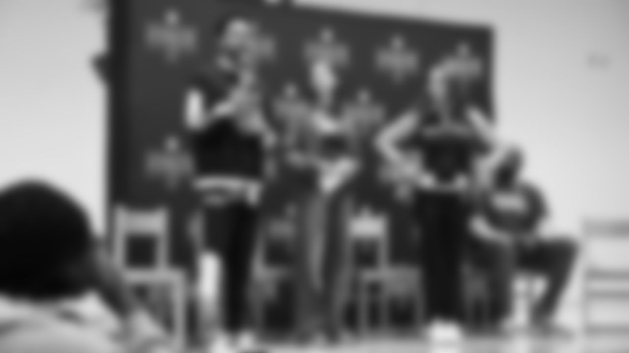 The Seahawks teamed up with EVERFI for a morning learning about mental health with students at Showalter Middle School on October 30, 2025.