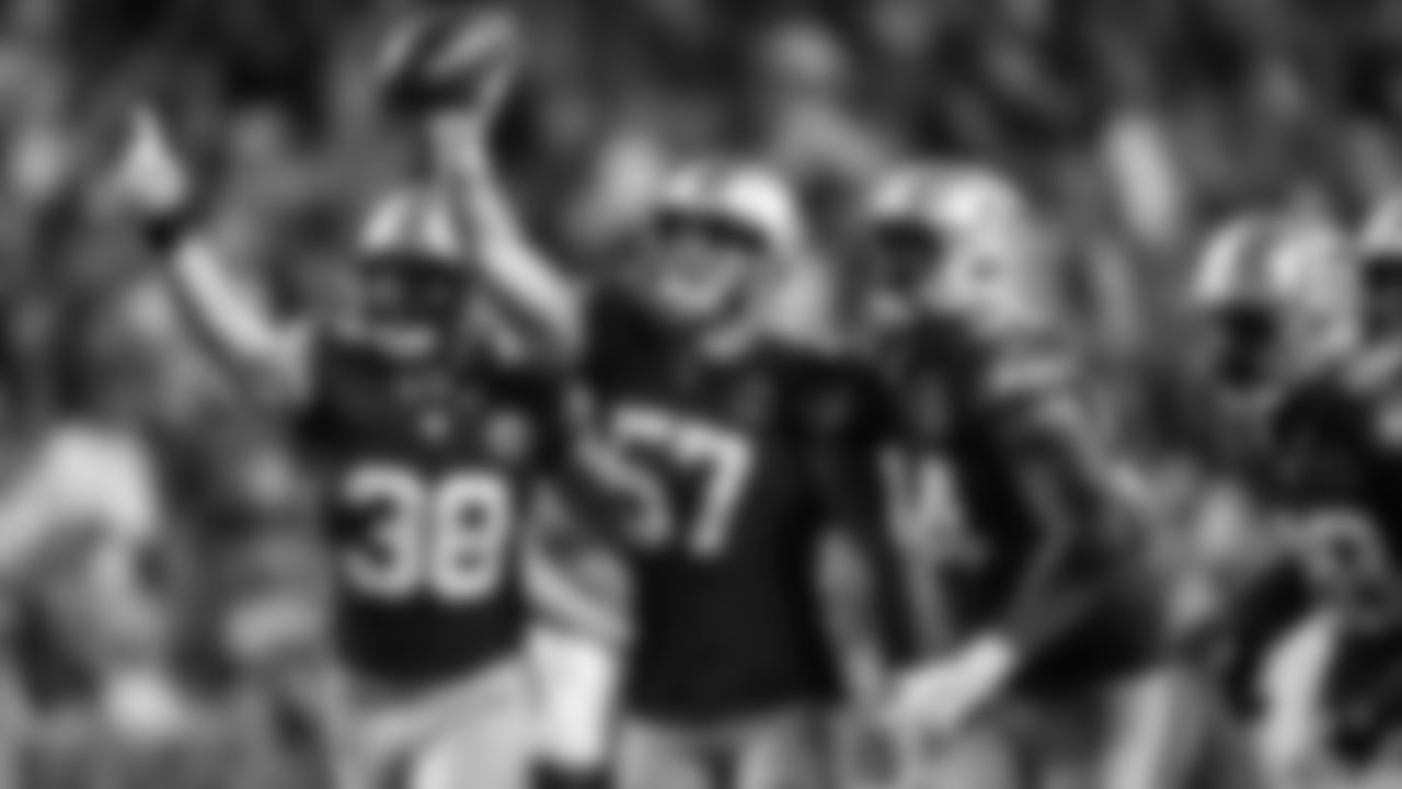 Seattle Seahawks at Washington Commanders for a week 9 throwback matchup on Nov 2, 2025