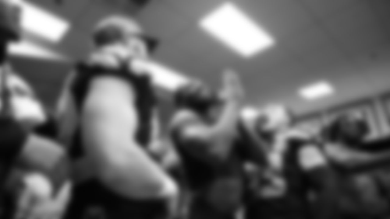 The Seahawks celebrated the 44-22 win over the Cardinals on Sunday, November 9, 2025.