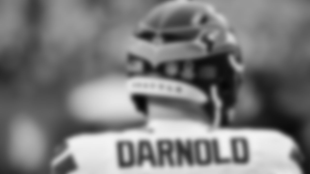 Seahawks quarterback Sam Darnold (14) warms up at Bank of America Stadium for the Week 17 matchup vs. Panthers on December 28, 2025.