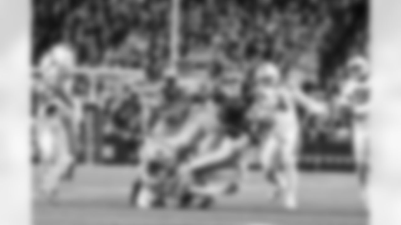 Seahawks running back Zach Charbonnet (26) at the Week 15 matchup against the Green Bay Packers at Lumen Field on Sunday, December 15, 2024.