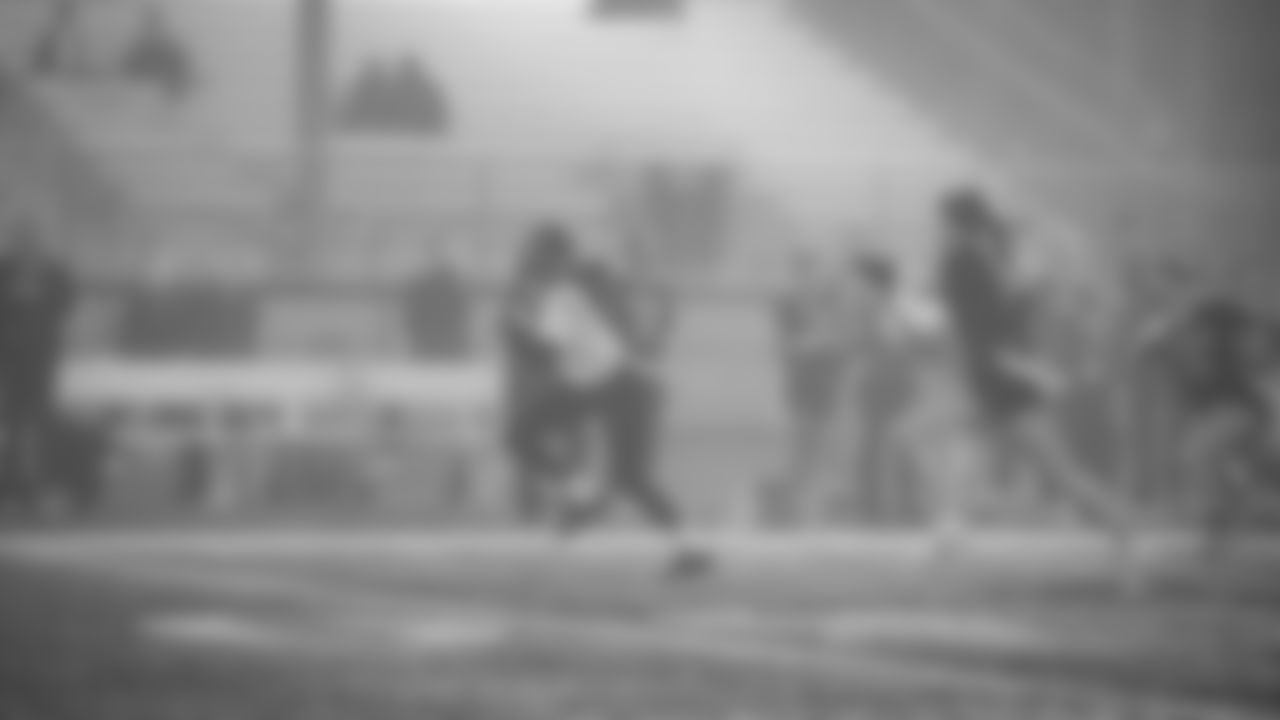 The Seahawks visited Tahoma High School on Tuesday, January 13, 2026 with Seahawks Legend Orlando Huff for the last Girls Flag Takeover of the season featuring the varsity game between Todd Beamer High School vs. Tahoma High School.