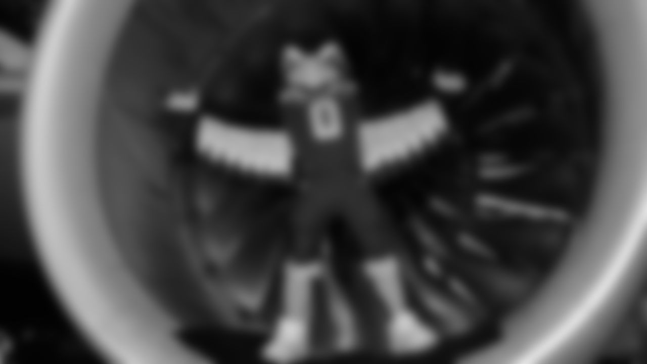 The Seahawks and Delta Air Lines hosted the annual Holiday in the Hangar event on December 2, 2025 to spread holiday cheer.