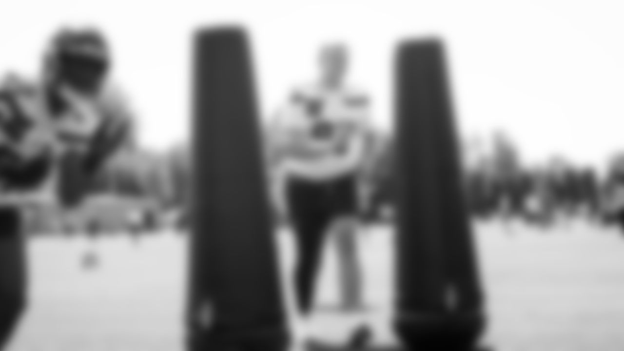 Seahawks defensive tackle Rylie Mills (98) participated in a workout on day six of OTAs on Thursday, June 5, 2025 at the Virginia Mason Athletic Center.