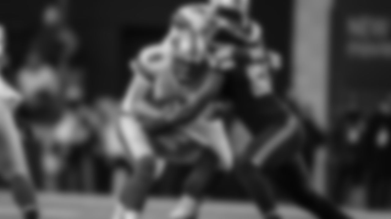 DE Cliff Avril 2013-2017