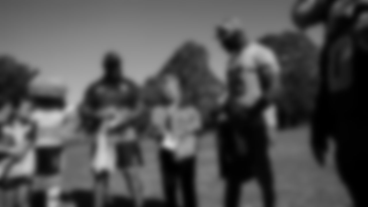 During a visit to Australia, Seahawks Legend Cliff Avril and Blitz stopped by the Kurranulla Aboriginal Corporation Community Center to play flag football and rugby alongside the Cronulla Sharks.