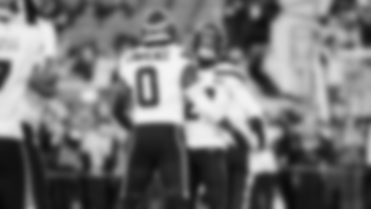 Seahawks defensive end DeMarcus Lawrence (0) and cornerback Devon Witherspoon (21) warms up at Levi's Stadium for the Week 18 matchup vs. the 49ers.