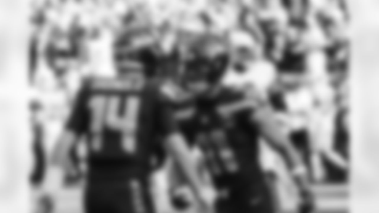 Seahawks quarterback Sam Darnold (14) vs. the Arizona Cardinals in Week 10.