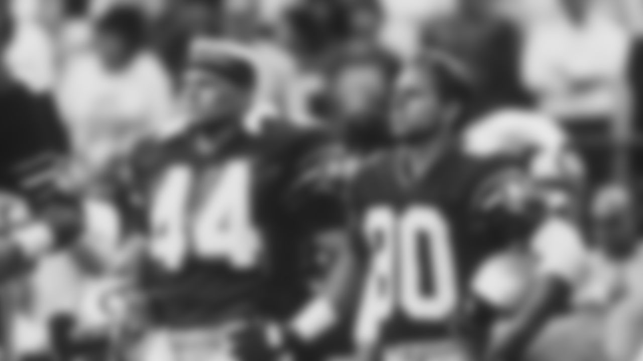 WR Steve Largent 1976-1989