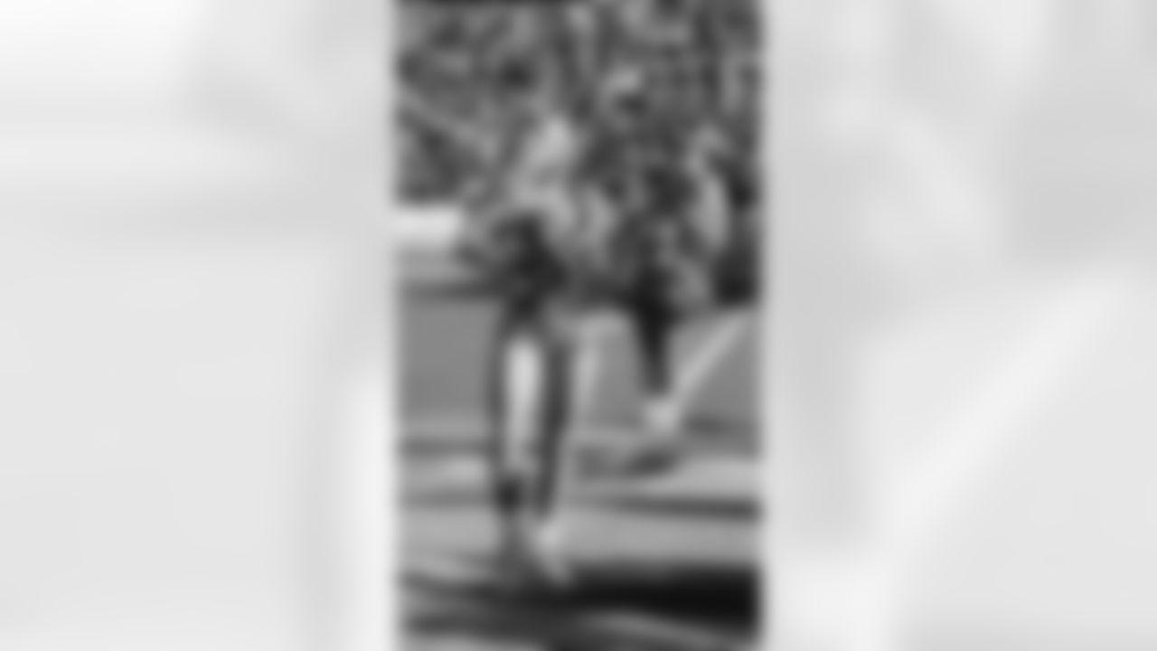 Lillian is a graduate of the University of Arizona with her degree in Dance.