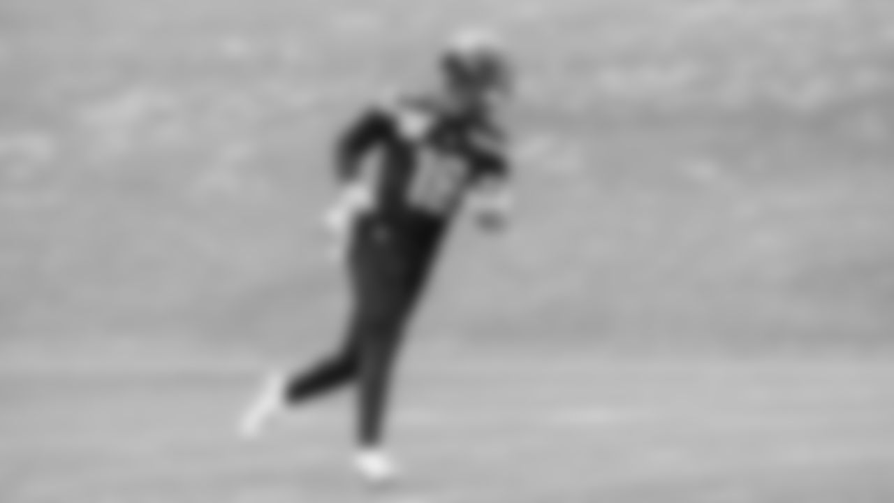 Tight end Elijah Arroyo (18) practiced on day two of rookie minicamp on May 3, 2025 at the Virginia Mason Athletic Center.