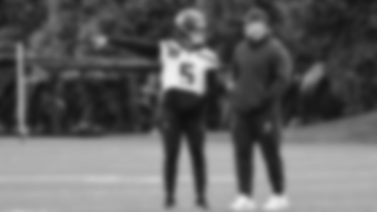 Seahawks kicker Jason Myers (5) and Seahawks head coach Mike Macdonald at practice on Wednesday, January 1, 2026 at the Virginia Mason Athletic Center.