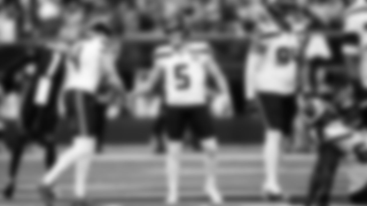 Seahawks at Rams on November 16, 2025