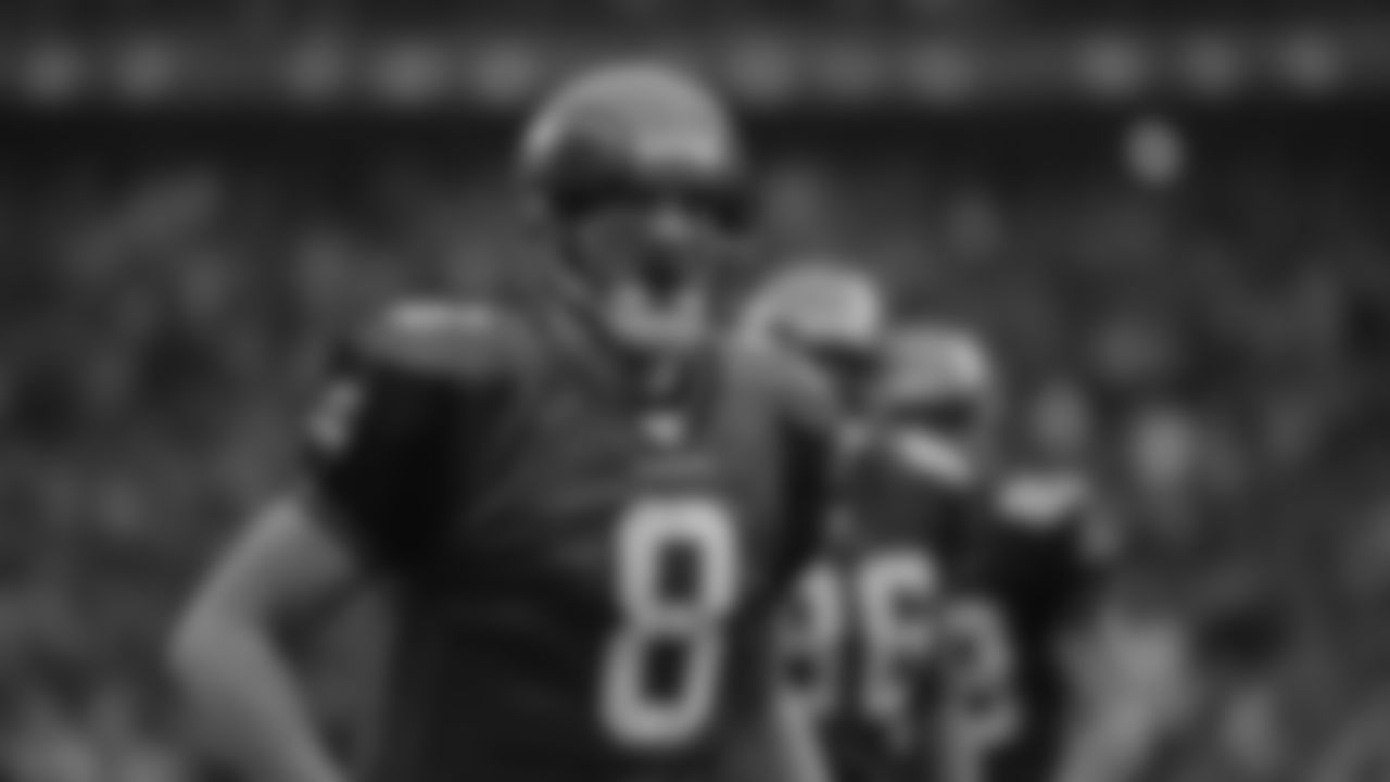 QB Matt Hasselbeck 2001-2010