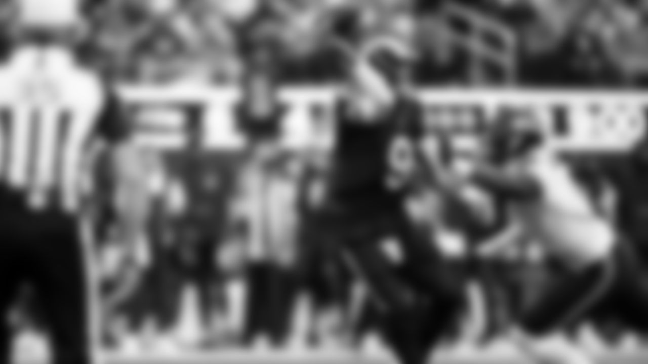 Seahawks at Rams on November 16, 2025