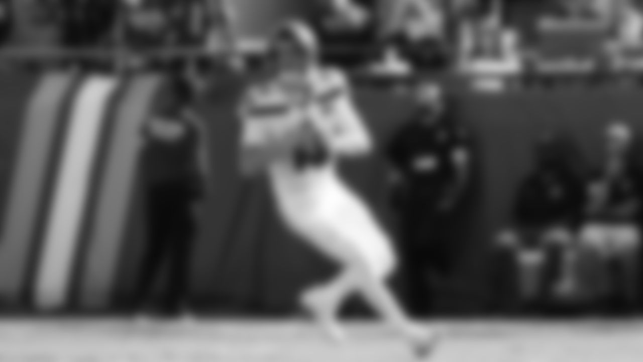 Seahawks quarterback Sam Darnold (14) at the Jacksonville Jaguars in Week 6.