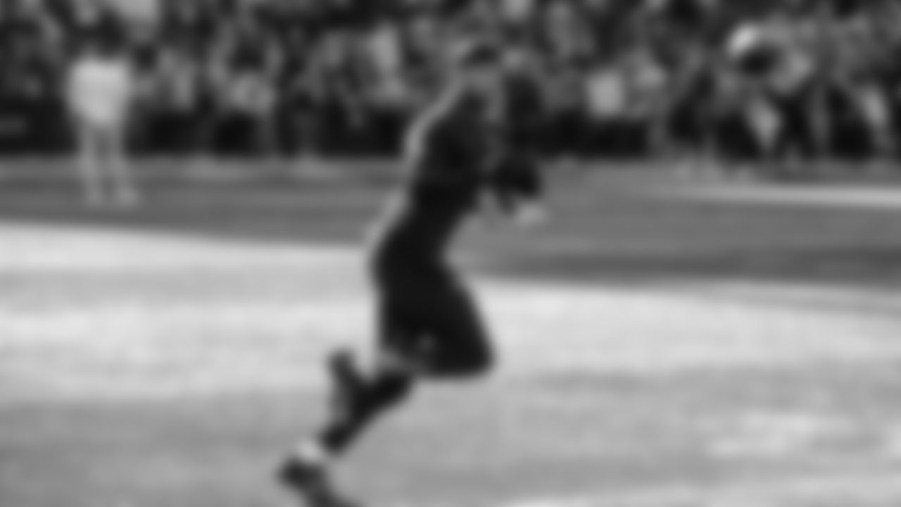 Seahawks safety Coby Bryant (8) warms up at Lumen Field for the Week 10 matchup vs. the Arizona Cardinals.