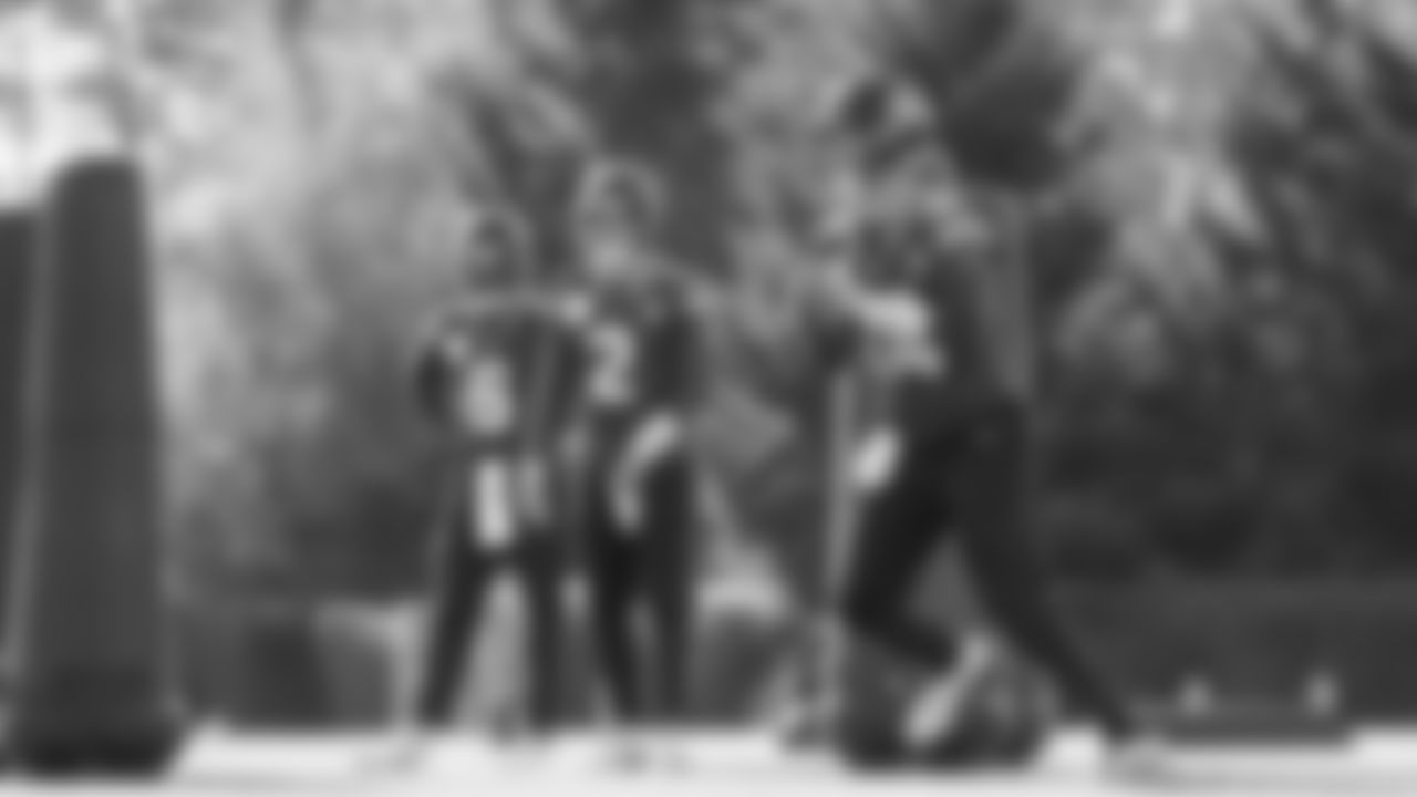 Seahawks quarterback Sam Darnold (14) practiced on Thursday, November 20 at the Virginia Mason Athletic Center.