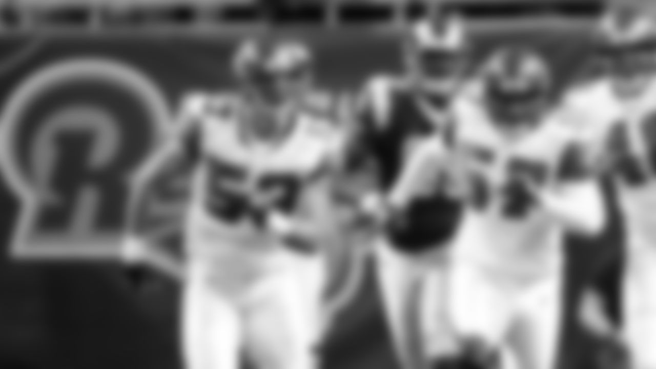 The Seahawks drafted Purdue linebacker Niko Koutouvides with the 116th overall pick in the 4th round of the 2004 NFL Draft.