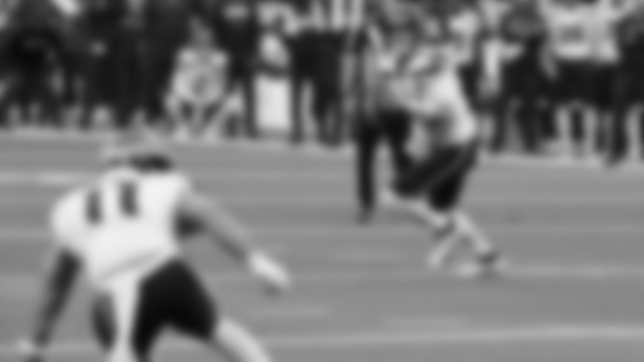 Seahawks at Rams on November 16, 2025