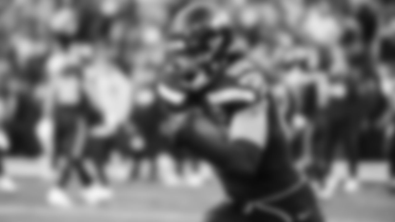 Seahawks tight end AJ Barner (88) warms up at Lumen Field for the NFC Championship game vs. the Los Angeles Rams on Sunday, January 25, 2026.