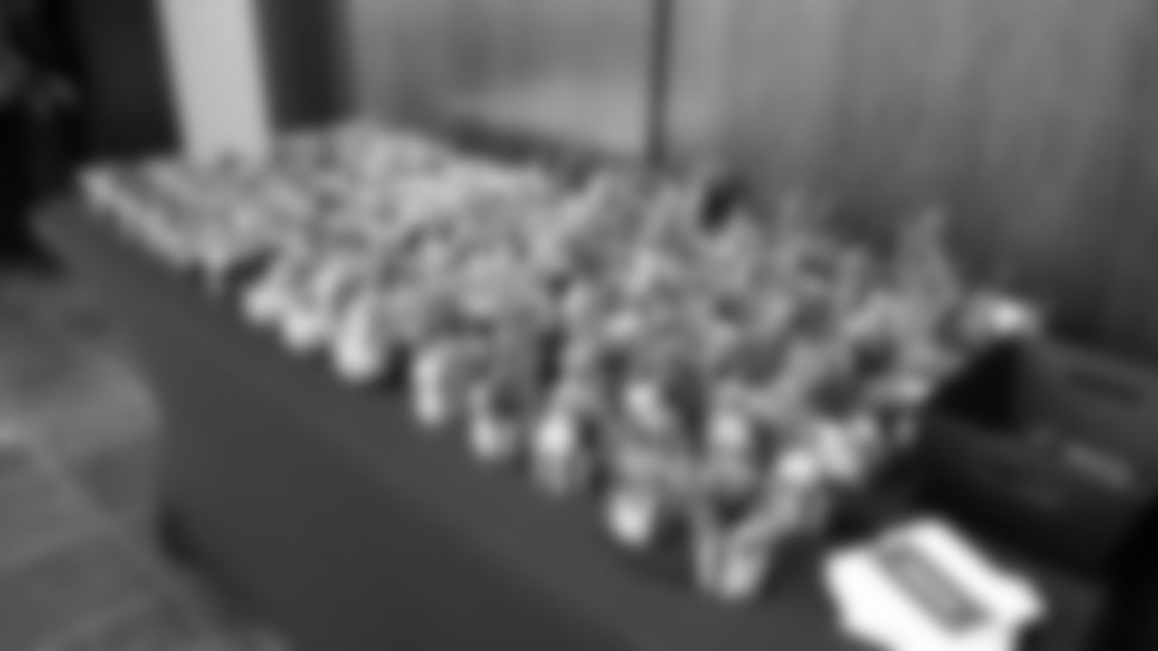 On February 19, ONYX, the Seahawks Black Employee Resource Group, in partnership with the DEI team, hosted its 2nd annual Black History Month celebration, 50 Years Strong: Celebrating Black Excellence & the Seahawks Legacy, at the Virginia Mason Athletic Center.