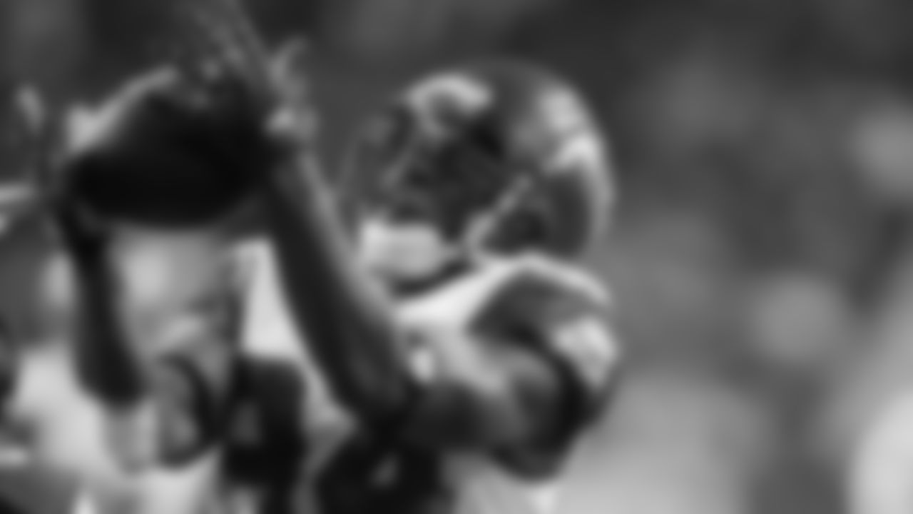 WR Bobby Engram 2001-2008