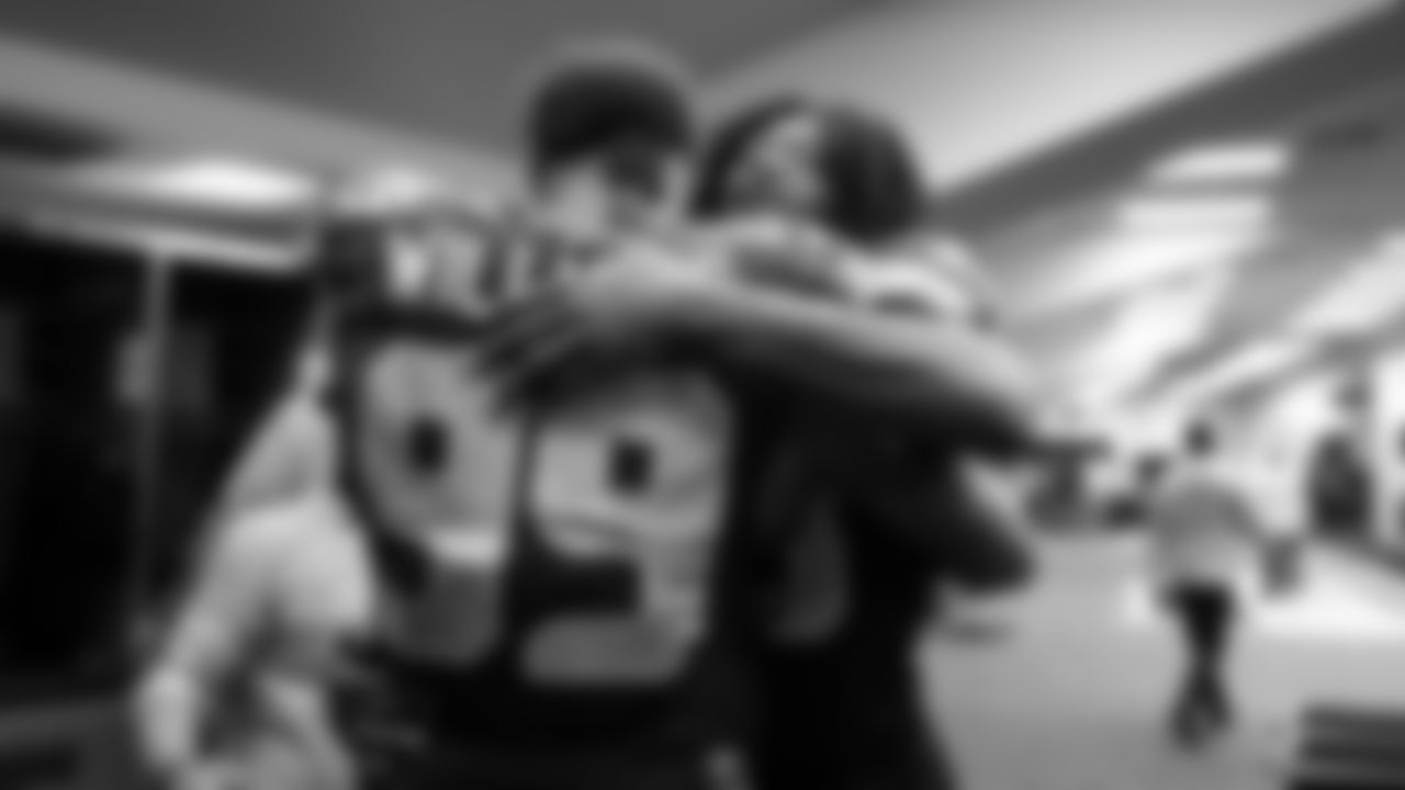 Seahawks linebacker Ernest Jones IV (13) vs. the New Orleans Saints in Week 3.